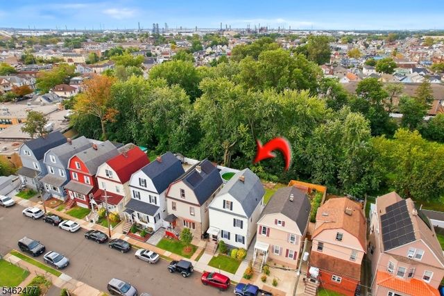 15 Boyle Pl, Elizabeth City, NJ 07202