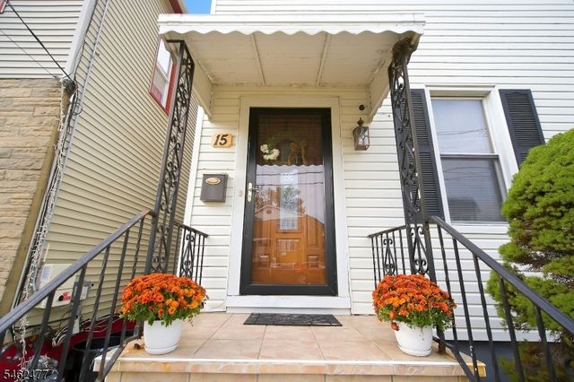 15 Boyle Pl, Elizabeth City, NJ 07202