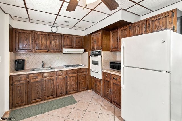 15 Boyle Pl, Elizabeth City, NJ 07202