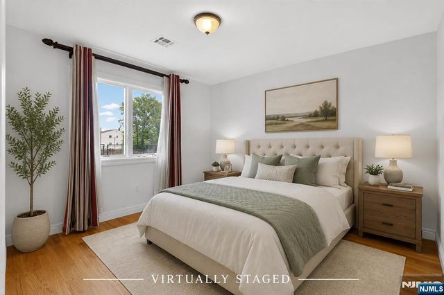 425 Lafayette Avenue A, Cliffside Park, NJ 07010