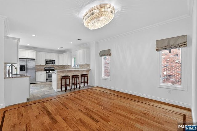 425 Lafayette Avenue A, Cliffside Park, NJ 07010