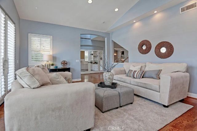 1740 2nd Street, Manhattan Beach, CA 90266