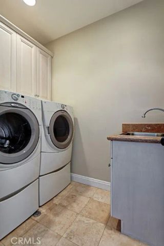 1740 2nd Street, Manhattan Beach, CA 90266