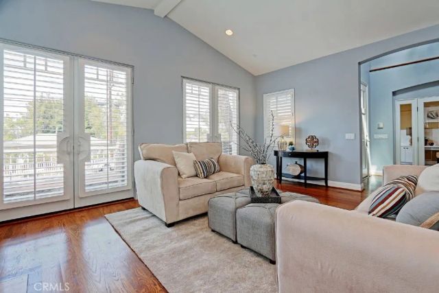 1740 2nd Street, Manhattan Beach, CA 90266