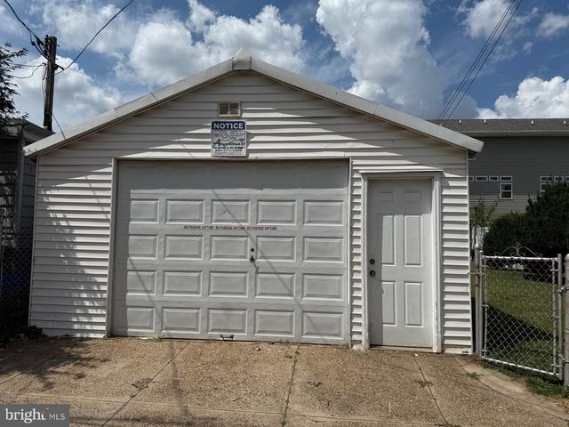 4631-33 SALMON ST, Philadelphia, PA 19137