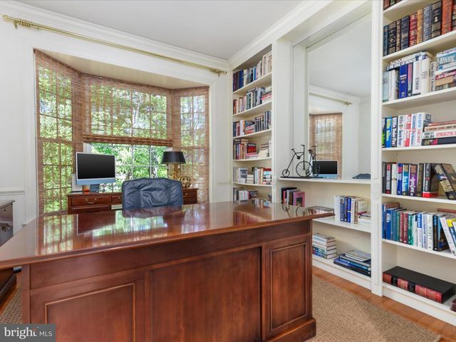 8105 HADDINGTON CT, Fairfax Station, VA 22039