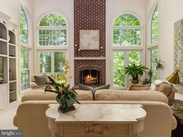 8105 HADDINGTON CT, Fairfax Station, VA 22039