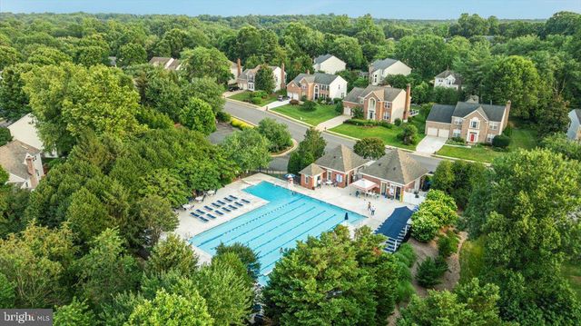 8105 HADDINGTON CT, Fairfax Station, VA 22039