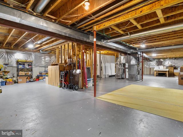 8105 HADDINGTON CT, Fairfax Station, VA 22039
