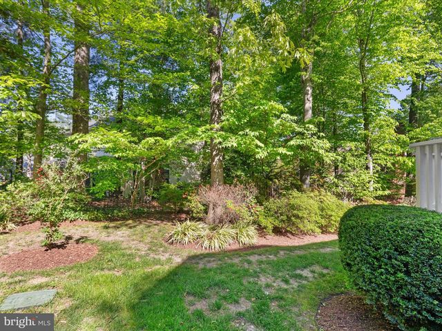 8105 HADDINGTON CT, Fairfax Station, VA 22039