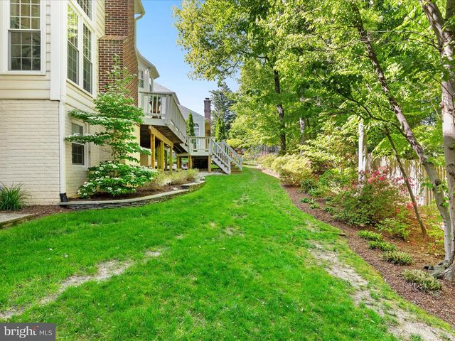 8105 HADDINGTON CT, Fairfax Station, VA 22039