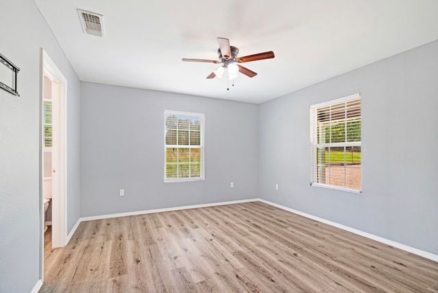 9006 County Road 43200, Powderly, TX 75473