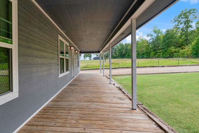 9006 County Road 43200, Powderly, TX 75473