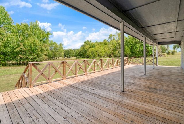 9006 County Road 43200, Powderly, TX 75473