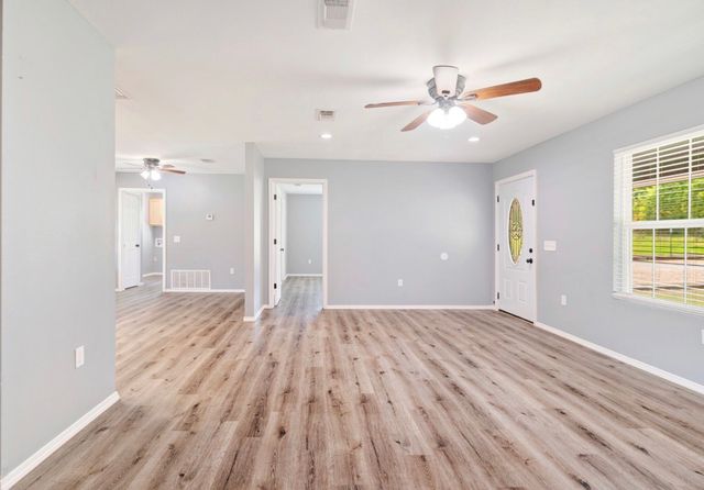9006 County Road 43200, Powderly, TX 75473