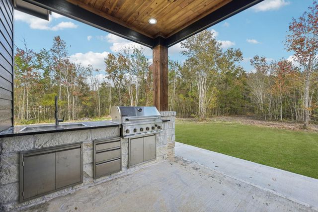 2199 County Road 301 N, Dayton, TX 77535