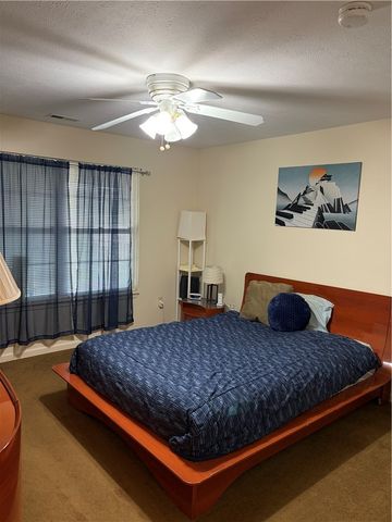 2106 Lenox Dr, Bethel Park, PA 15102