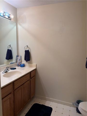 2106 Lenox Dr, Bethel Park, PA 15102