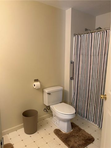 2106 Lenox Dr, Bethel Park, PA 15102