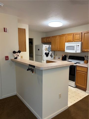 2106 Lenox Dr, Bethel Park, PA 15102