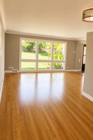 6185 N Keating Avenue, Chicago, IL 60646