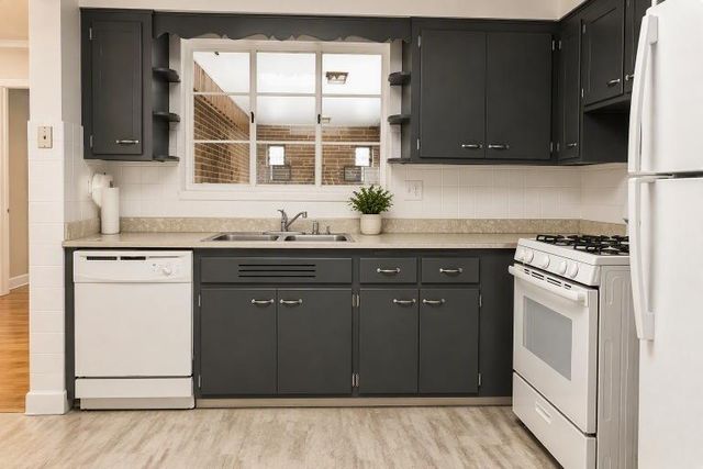 6185 N Keating Avenue, Chicago, IL 60646