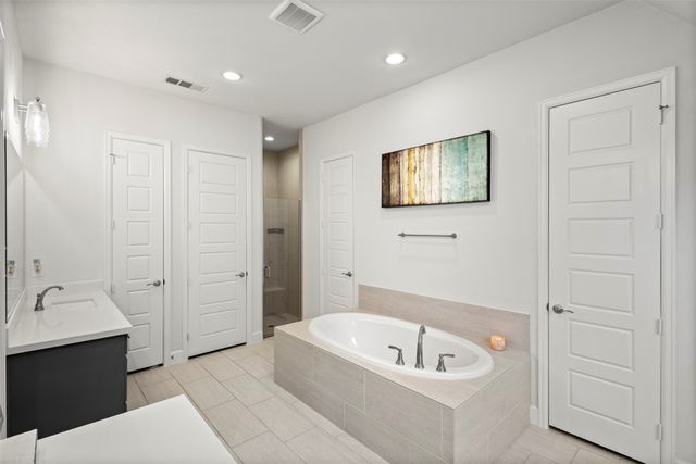 2837 Midlake Drive, Midlothian, TX 76065