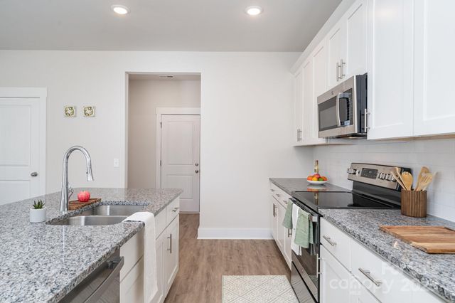 114 Silverwood Court, Mooresville, NC 28115