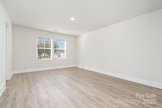 114 Silverwood Court, Mooresville, NC 28115