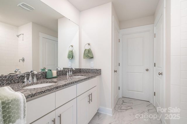 114 Silverwood Court, Mooresville, NC 28115