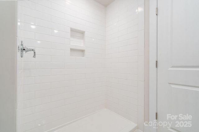 114 Silverwood Court, Mooresville, NC 28115