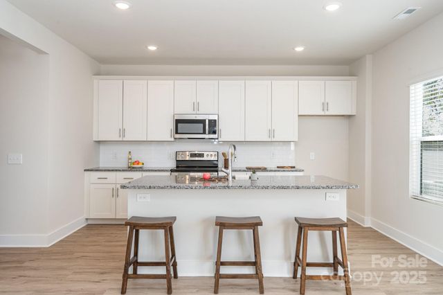 114 Silverwood Court, Mooresville, NC 28115