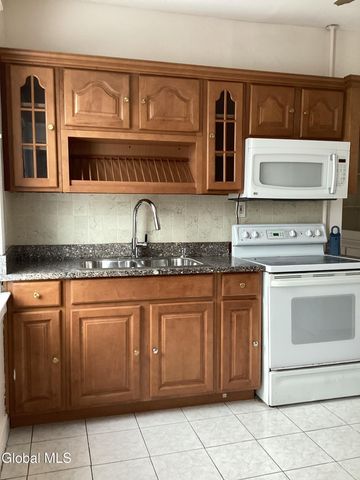 467-469 Cedar Street, Schenectady, NY 12306