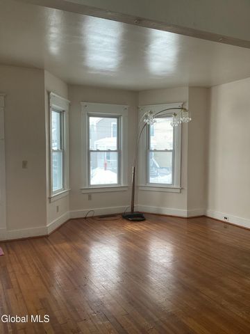 467-469 Cedar Street, Schenectady, NY 12306