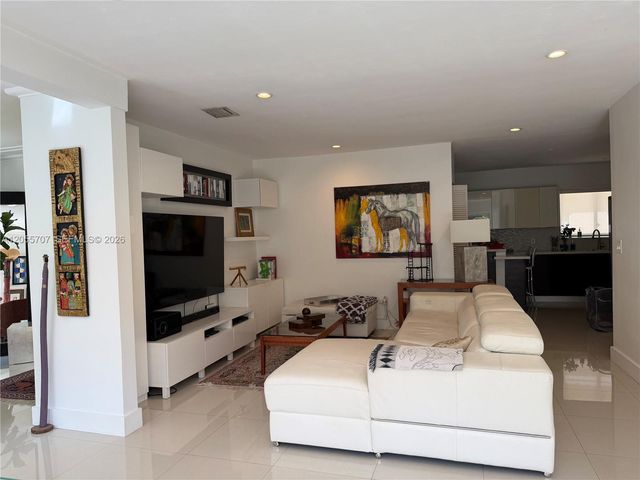 625 Bird Road, Coral Gables, FL 33146
