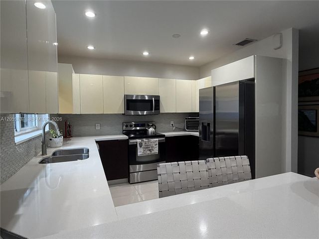 625 Bird Road, Coral Gables, FL 33146