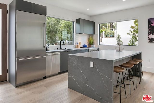 1236 N Spaulding Avenue 3, West Hollywood, CA 90046