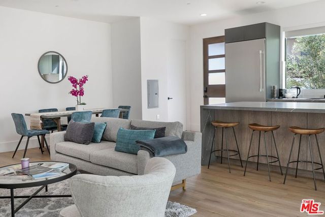 1236 N Spaulding Avenue 3, West Hollywood, CA 90046