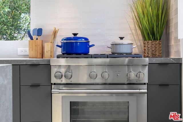 1236 N Spaulding Avenue 3, West Hollywood, CA 90046