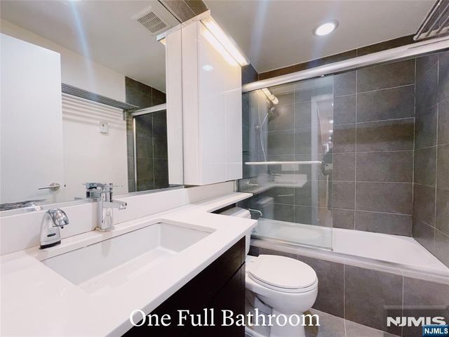 327 Undercliff Avenue 1, Edgewater, NJ 07020