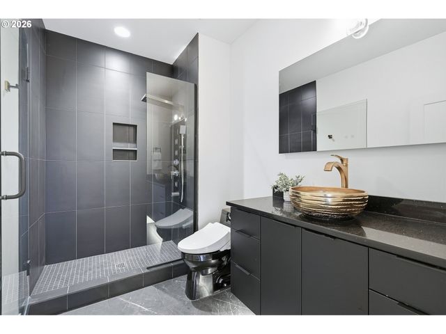 21280 Sw BASELINE Rd, Beaverton, OR 97003