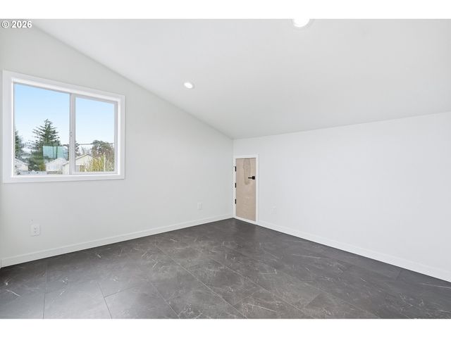 21280 Sw BASELINE Rd, Beaverton, OR 97003