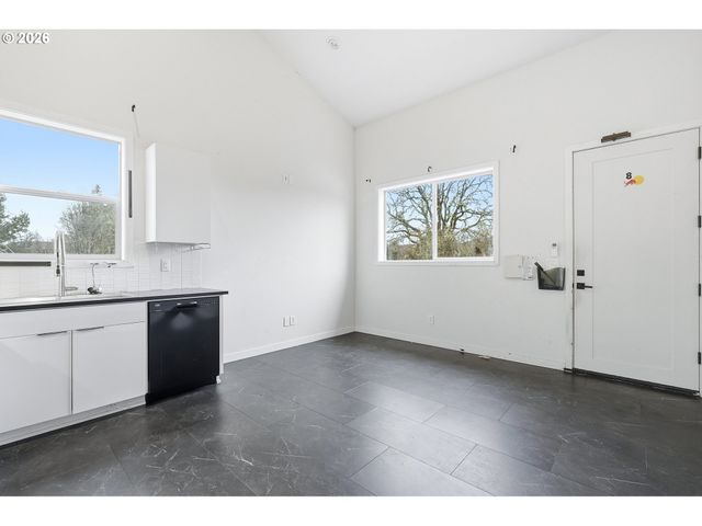 21280 Sw BASELINE Rd, Beaverton, OR 97003