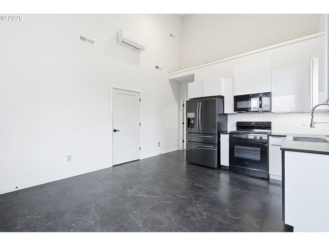 21280 Sw BASELINE Rd, Beaverton, OR 97003