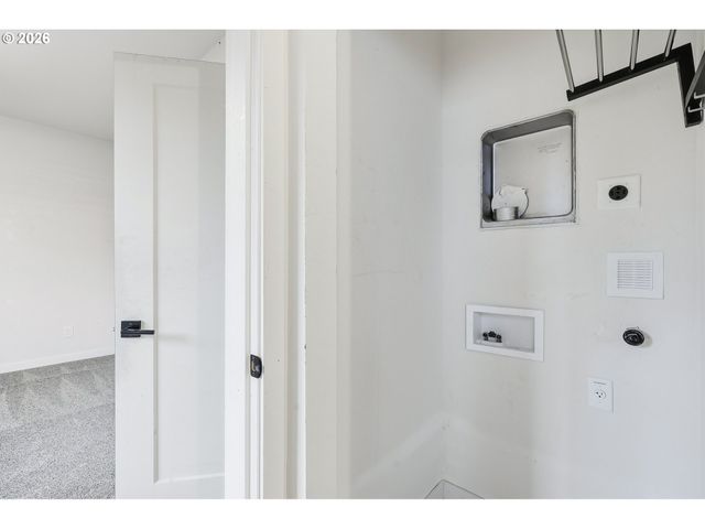 21280 Sw BASELINE Rd, Beaverton, OR 97003