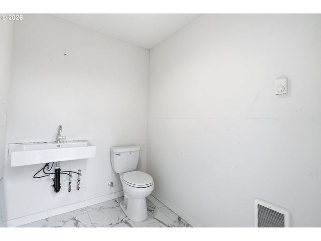 21280 Sw BASELINE Rd, Beaverton, OR 97003