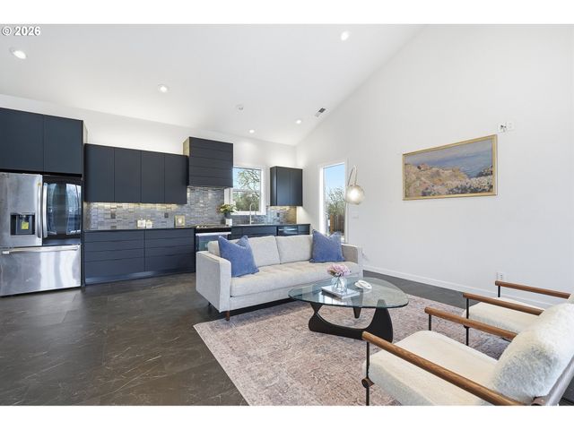 21280 Sw BASELINE Rd, Beaverton, OR 97003