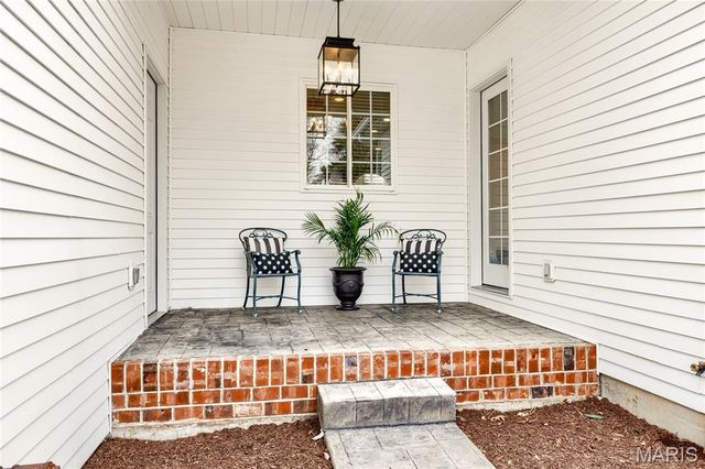 248 Camelot Drive, Weldon Spring, MO 63304