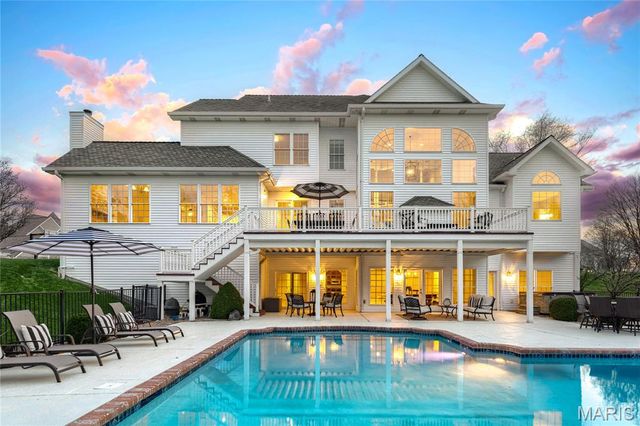 248 Camelot Drive, Weldon Spring, MO 63304