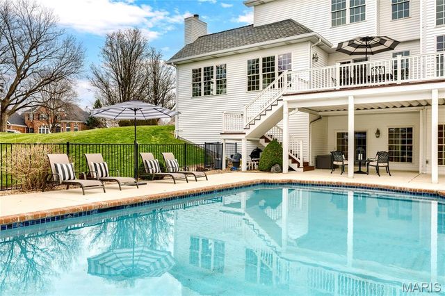 248 Camelot Drive, Weldon Spring, MO 63304